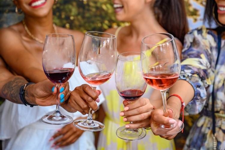 wine cheers - Kneads Bakeshop & Café